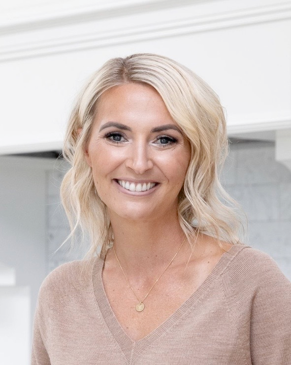 Picture of Heidi Smith, a CSW-I Credentialed Therapist