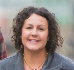 Picture of Tarah Stowell, LCSW, EMDR, Supervisor Credentialed Therapist